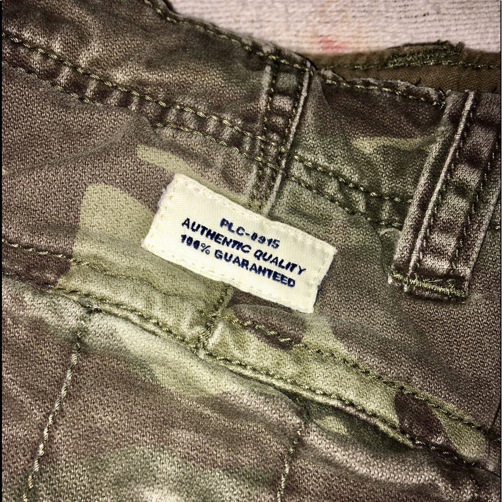 CAMOUFLAGE PANTS PLC915 MFG CO